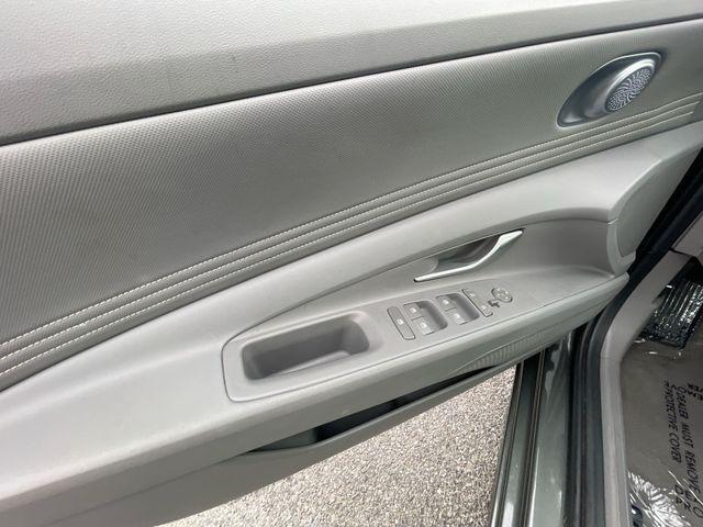 2025 Hyundai Elantra - $23,995
