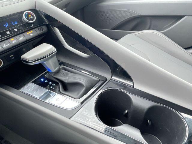 2025 Hyundai Elantra - $23,995