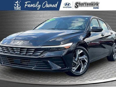 2025 Hyundai Elantra SEL Convenience 4DR Sedan