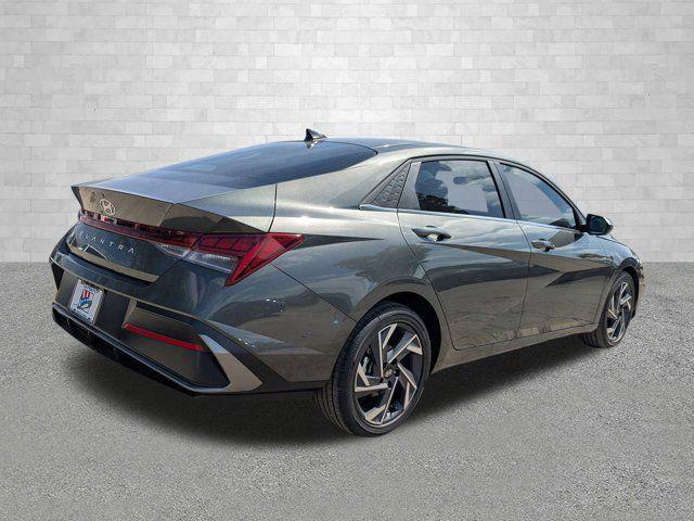 2025 Hyundai Elantra - $26,133