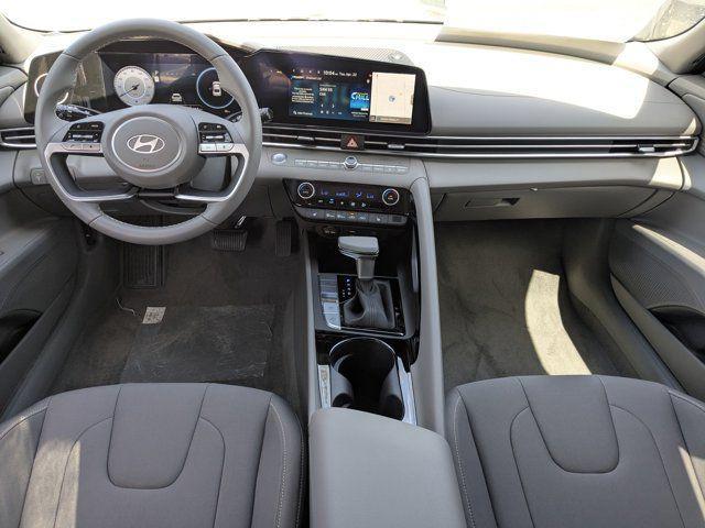 2025 Hyundai Elantra - $26,133