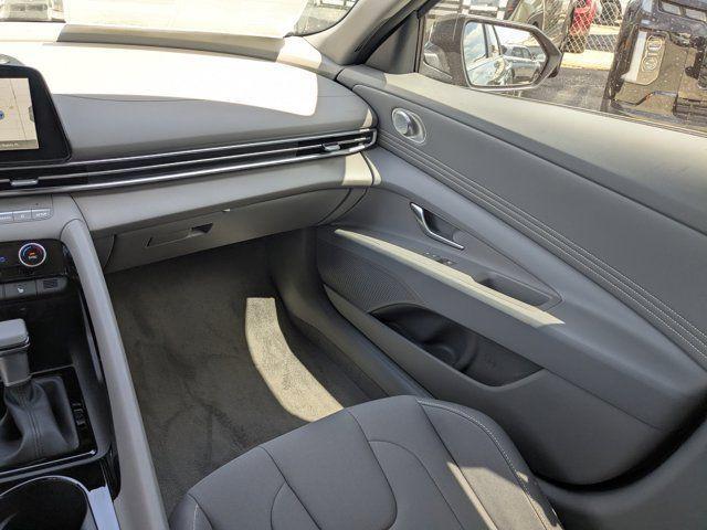 2025 Hyundai Elantra - $26,133