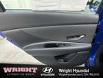 2025 Elantra Thumbnail 12