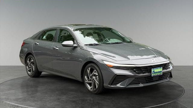 Preowned 2025 Hyundai ELANTRA SEL Convenience for Sale