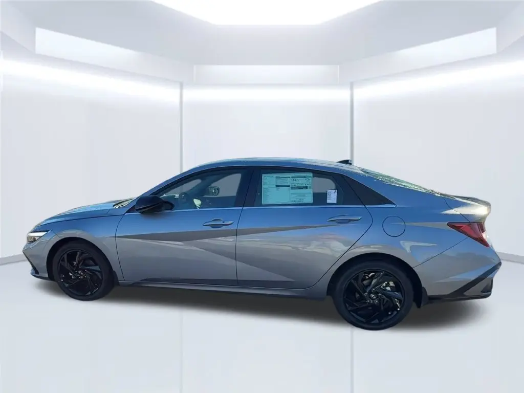 2026 Hyundai Elantra - $22,781