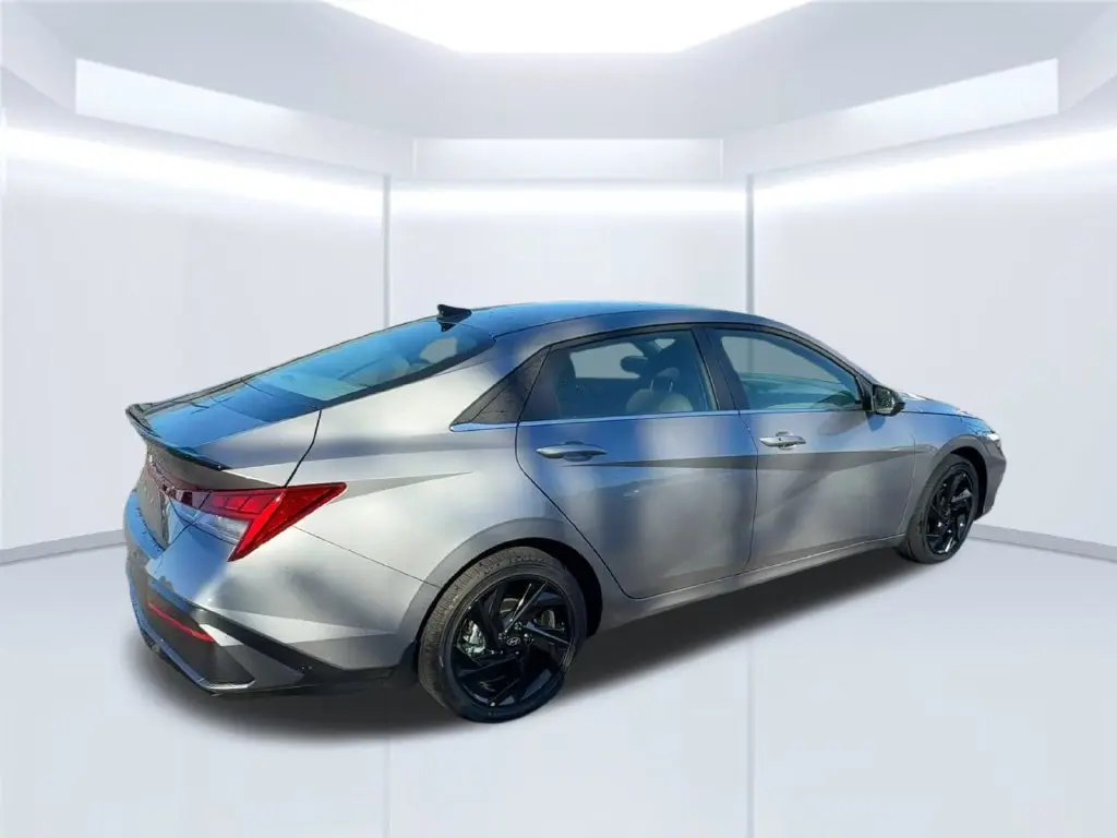2026 Hyundai Elantra - $22,781