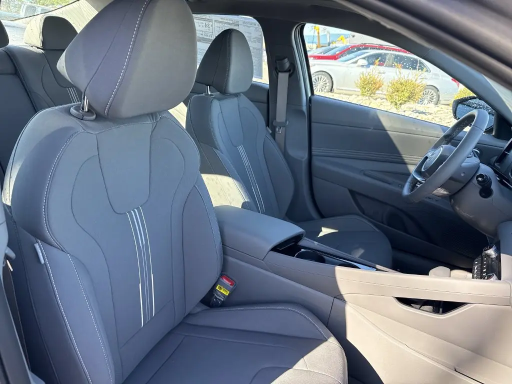 2026 Hyundai Elantra - $22,781