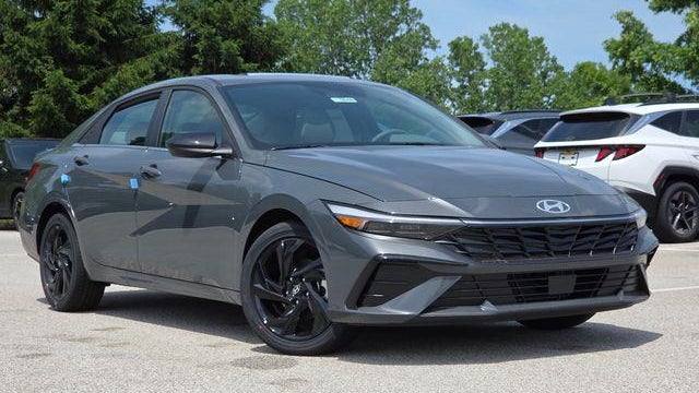 2026 Hyundai ELANTRA SEL Sport Premium
