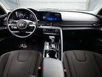 2024 Elantra Thumbnail 17
