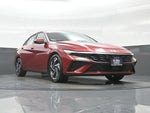 2024 Elantra Thumbnail 32