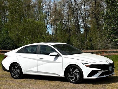 2025 Hyundai Elantra SEL Convenience 4DR Sedan