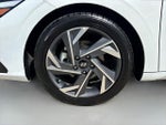 2025 Elantra Thumbnail 32