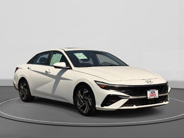 2025 Hyundai Elantra - $18,185