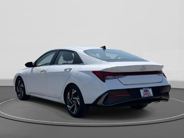 2025 Hyundai Elantra - $18,185
