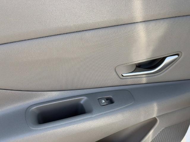 2025 Hyundai Elantra - $18,185
