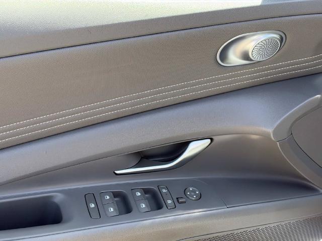 2025 Hyundai Elantra - $18,185