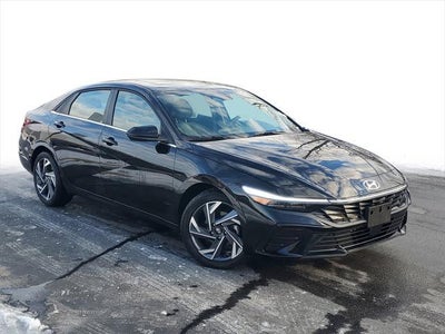 2025 Hyundai Elantra SEL Convenience 4DR Sedan