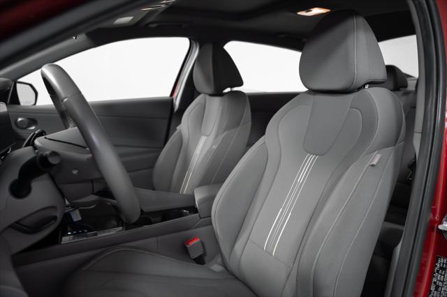 2025 Hyundai Elantra - $19,500