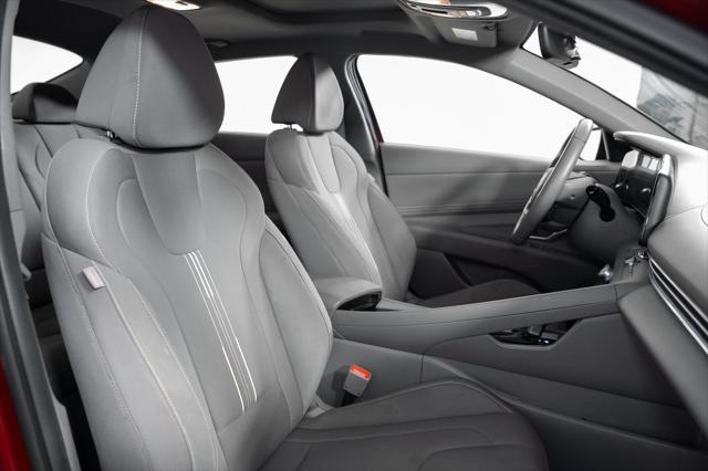 2025 Hyundai Elantra - $19,500