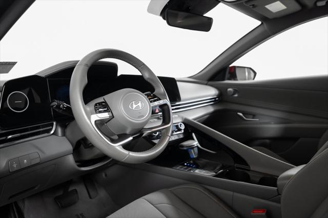 2025 Hyundai Elantra - $19,500