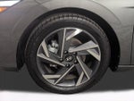 2025 Elantra Thumbnail 13