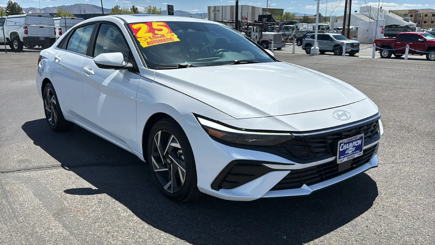 2025 Hyundai ELANTRA SEL Convenience