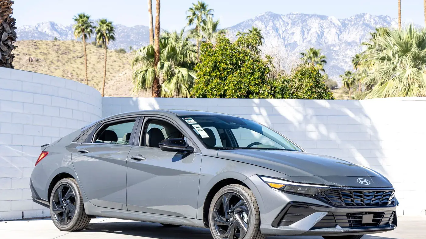 2026 Hyundai ELANTRA SEL Sport Premium
