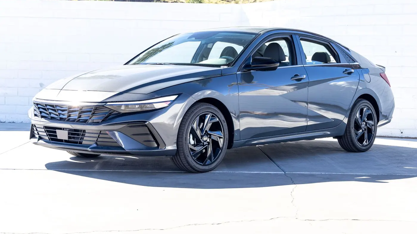 2026 Hyundai ELANTRA SEL Sport Premium