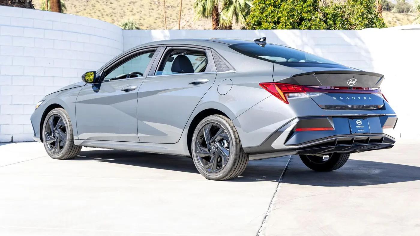 2026 Hyundai ELANTRA SEL Sport Premium