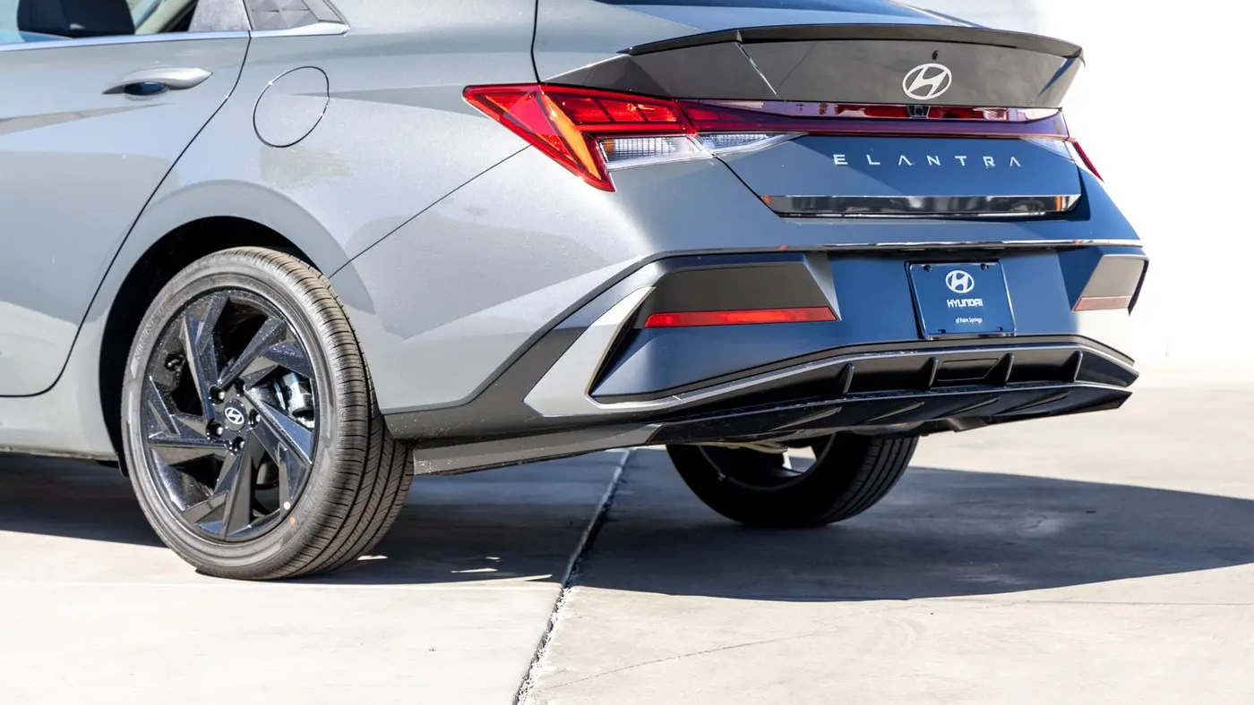 2026 Hyundai ELANTRA SEL Sport Premium