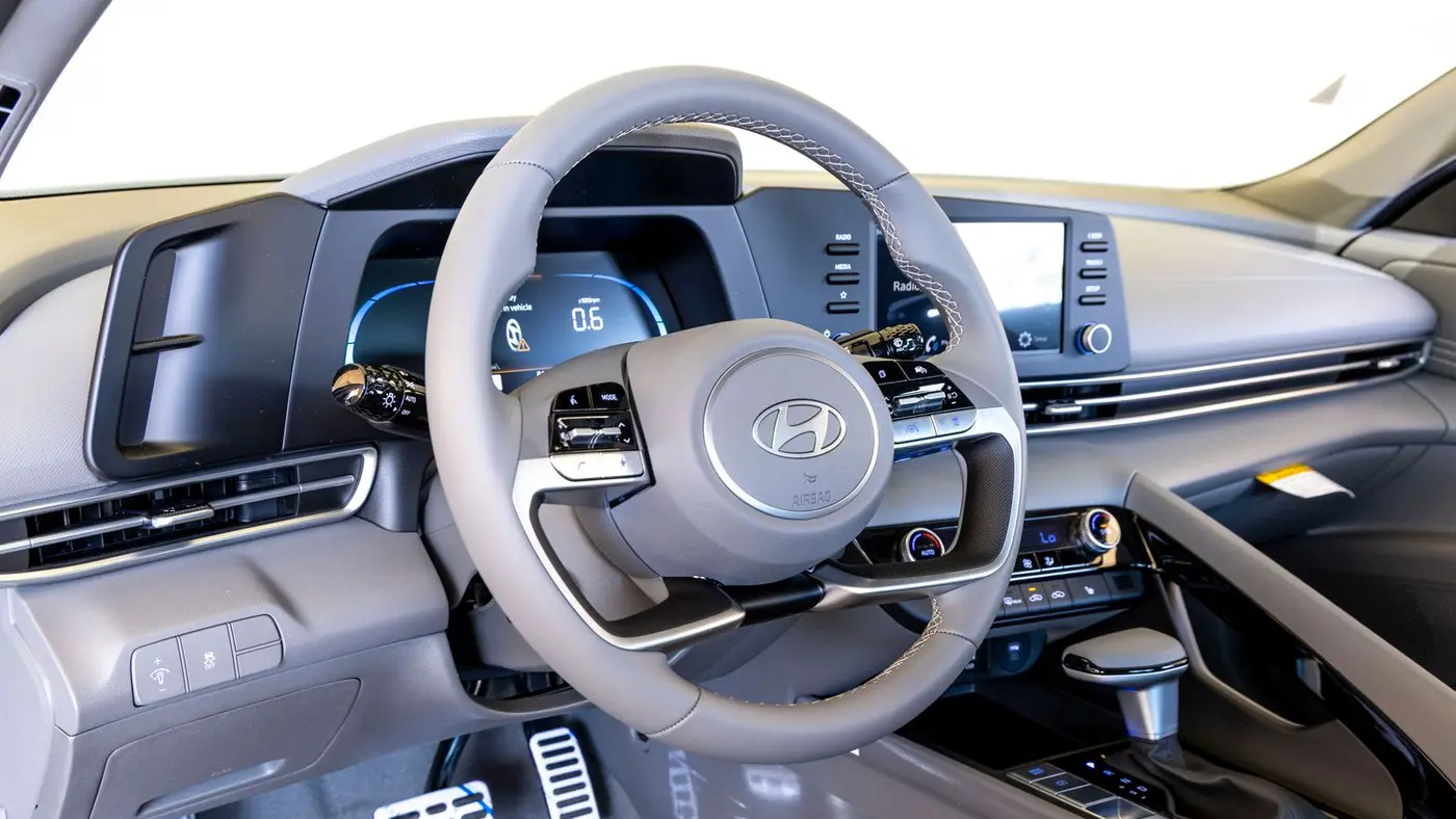 2026 Hyundai ELANTRA SEL Sport Premium