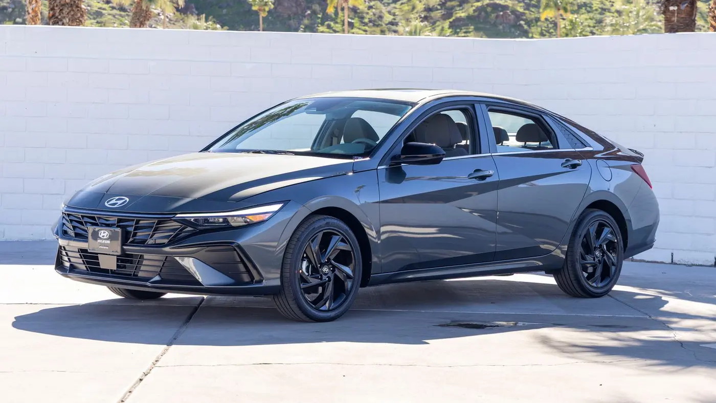 2026 Hyundai ELANTRA SEL Sport Premium