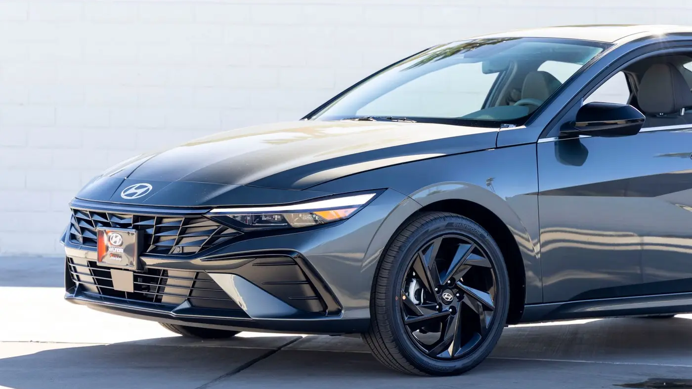 2026 Hyundai ELANTRA SEL Sport Premium