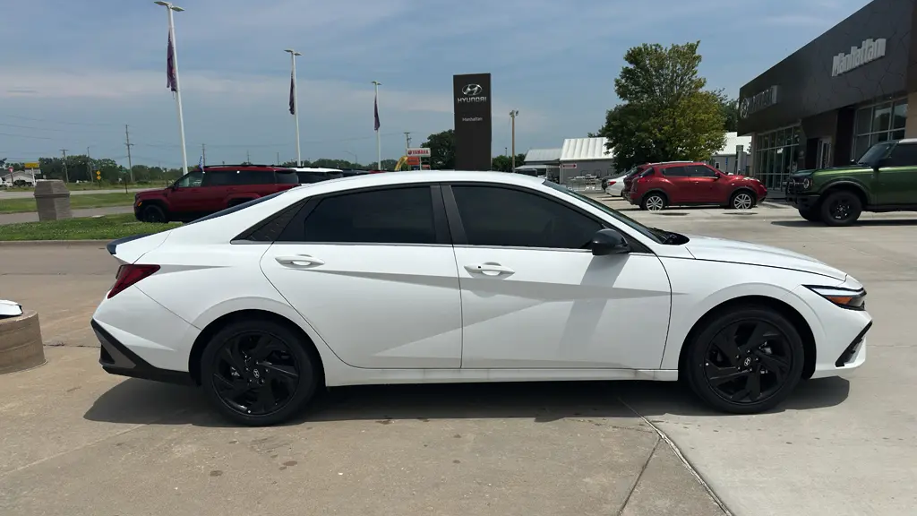 2026 Hyundai ELANTRA SEL Sport Premium