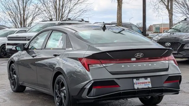 2026 Hyundai ELANTRA SEL Sport Premium
