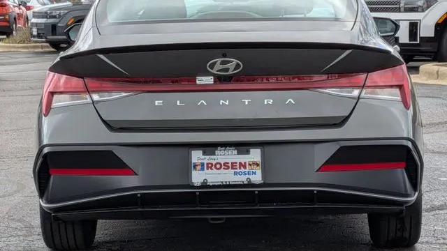 2026 Hyundai ELANTRA SEL Sport Premium