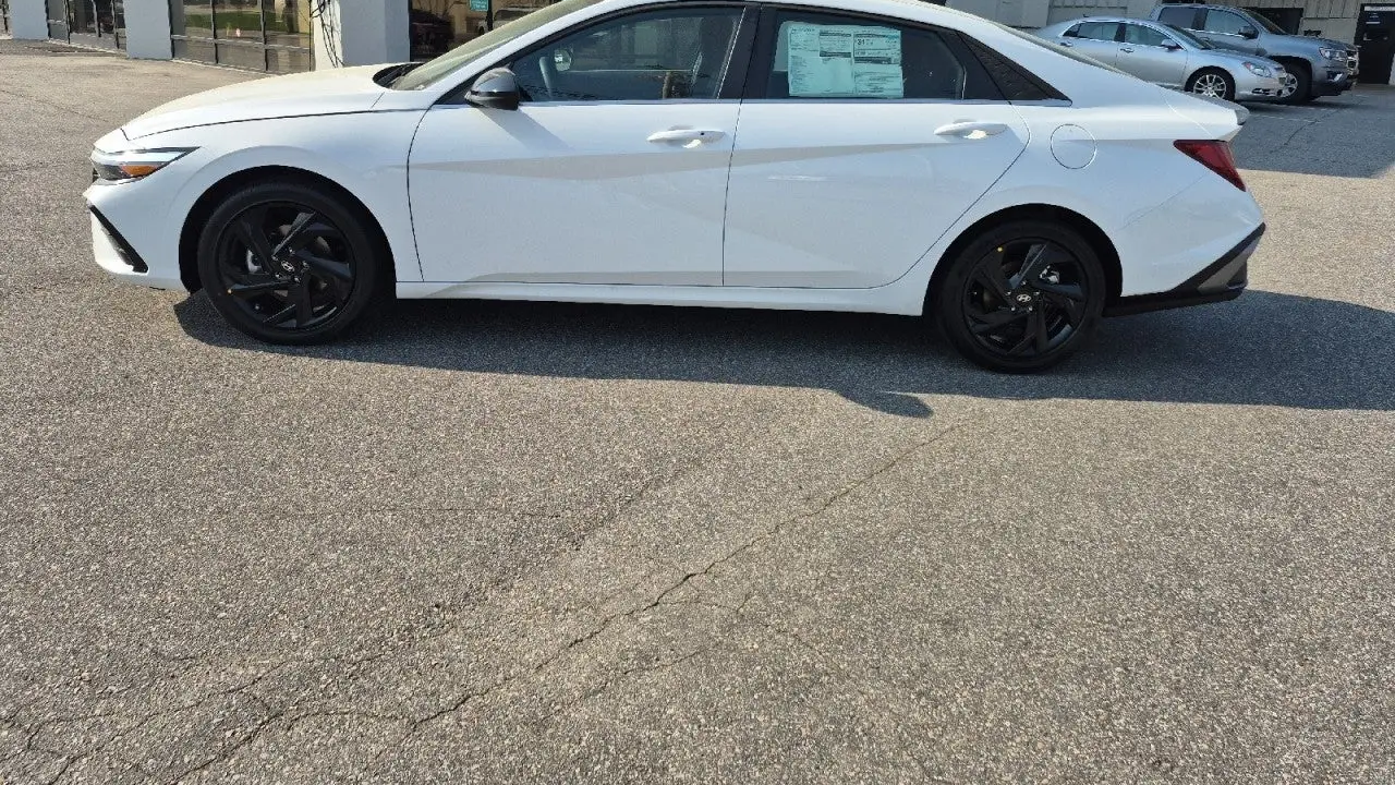 2026 Hyundai ELANTRA SEL Sport Premium