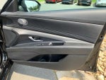 2024 Elantra Thumbnail 38