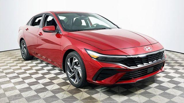 Preowned 2024 Hyundai ELANTRA SEL for Sale
