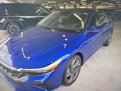 2024 Hyundai Elantra SEL 4DR Sedan