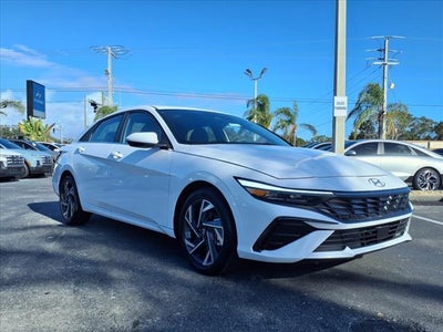 2025 Hyundai Elantra SEL Convenience 4DR Sedan