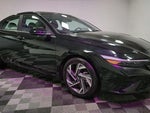 2025 Elantra Thumbnail 26
