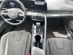 2025 Elantra Thumbnail 14