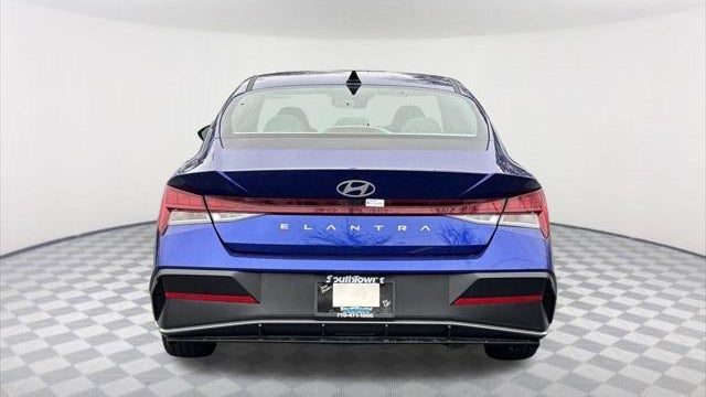 2025 Hyundai ELANTRA SEL Convenience