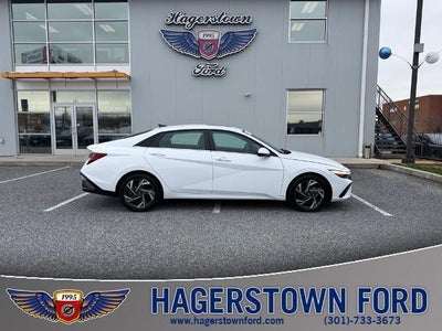 2025 Hyundai Elantra SEL Convenience 4DR Sedan