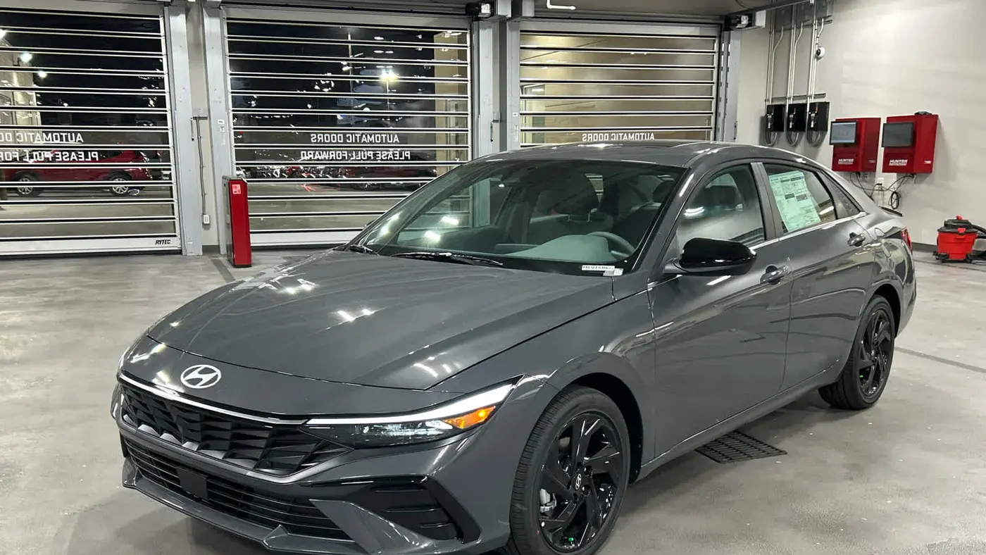 2026 Hyundai ELANTRA SEL Sport Premium