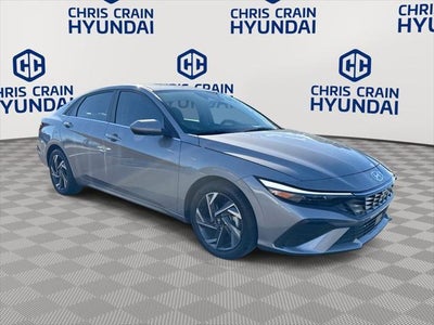 2024 Hyundai Elantra SEL 4DR Sedan