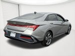 2024 Elantra Thumbnail 4