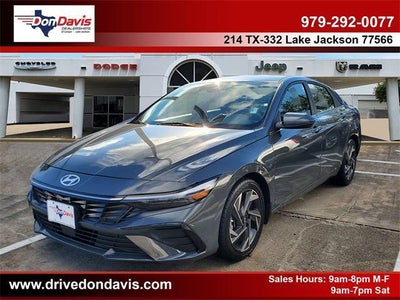 2024 Hyundai Elantra SEL 4DR Sedan