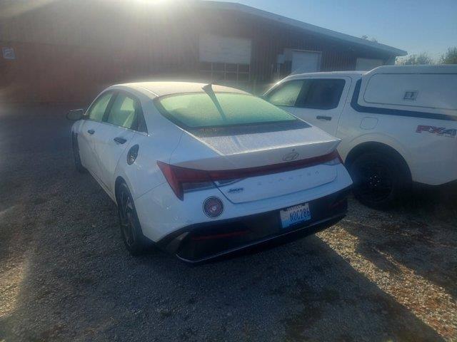 2024 Hyundai Elantra - $18,943